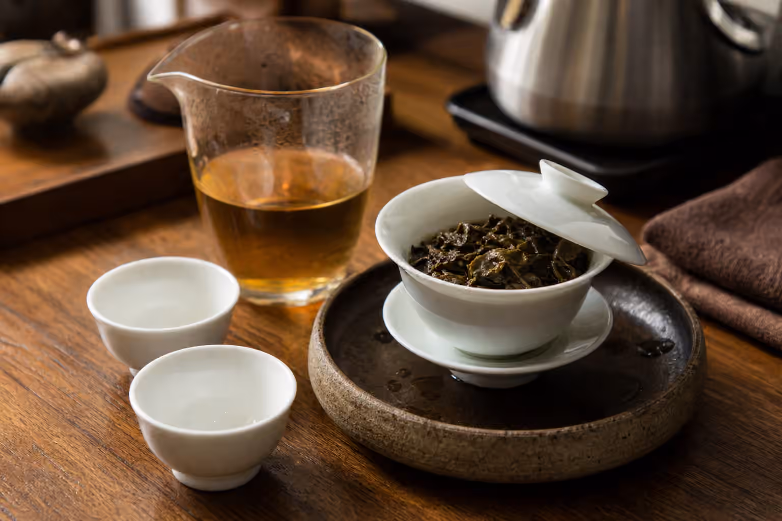 A contextual Tea House guidebook scene for Cleaning and Caring for Teaware